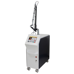 Máquina para procedimiento de eliminación de tatuajes con láser PicoPlus